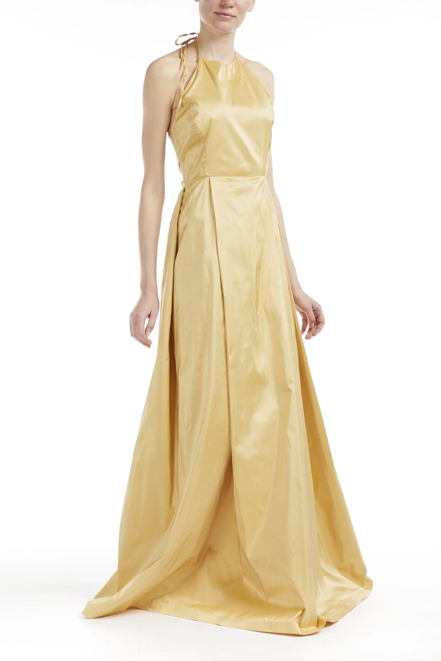 Long Dress Nude Shiena And Pleated Skirt