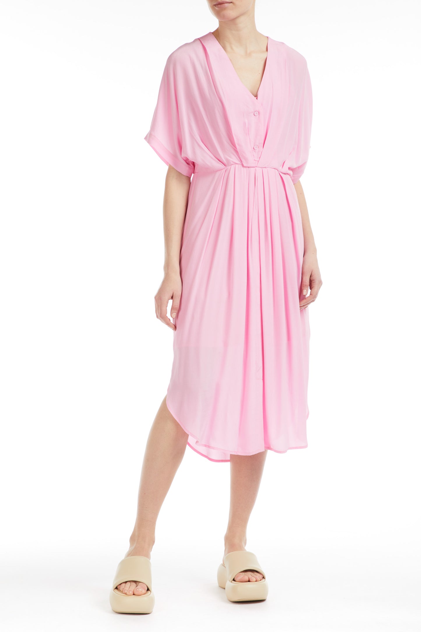 Dress With Front Pleats And Kimono Sleeves